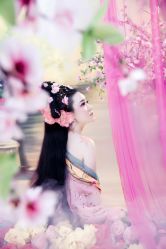粉唐-九月鹰飞汉服摄影工作室