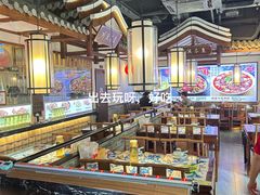 -川流不息·地道川菜·小龙虾(新松江路店)