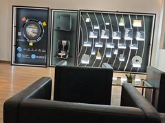 -奔驰北京极光星徽(四元桥店)