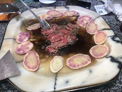 牦牛肉-宏宏无烟石板烧烤