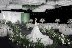 -深度婚礼策划·宴会布置·高端私人创意定制