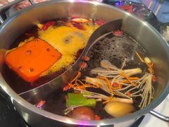 -唯爱KTV聚会餐厅(仙林东城汇店)