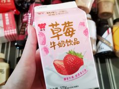 味全草莓牛奶饮品-七鲜超市(华宇时尚购物中心店)