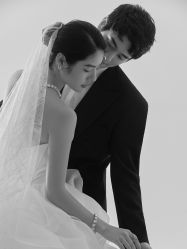 -至臻微拉婚纱摄影