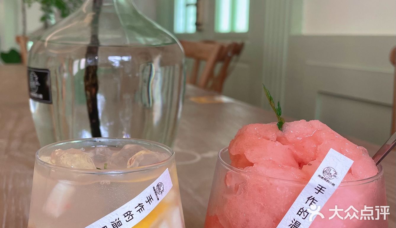 爱丽丝梦游仙境🧚🏻‍♀️桂林爱拍照的plmm快冲！