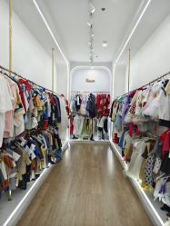 -憨大叔摄影馆80店连锁(诸暨店)