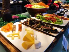 -唐拉雅秀酒店-西锦汇空中BBQ·思创餐厅