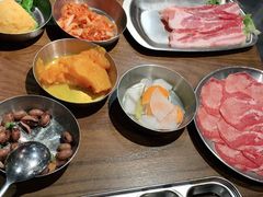 小菜碳生菜无限量-·缸桶屋·韩式牛肋条自助烤肉(西湖D11店)