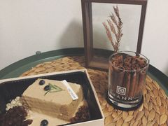 -半勺舒舒生日蛋糕店