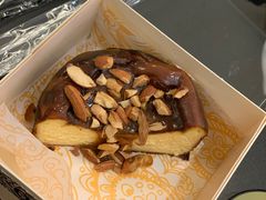 巴斯克焦糖芝士蛋糕-OUR Bakery(SKP-S店)