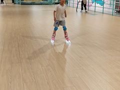 -极限PLAY运动娱乐新世界·团建派对潮玩休闲馆·室内蹦极高空游乐园