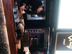 -吞鱼兽麻辣烤鱼(万达店)