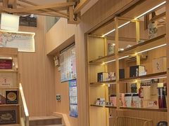 -霸王茶姬(南强街店)