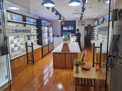 -MiRi眼镜·蔡司·星趣控·尼康控优点视觉合作店(南京东路店)