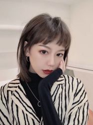 -V+SALON造型