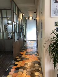 -苑苑发型设计