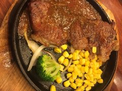 -玛格萝妮比萨屋(四平店)