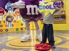 -m豆巧克力世界(上海世茂广场店)