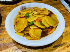 山寨洋芋片-老滇山寨•云南特色菜•地方菜•民族风情歌舞表演(金碧店)