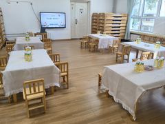 -红黄蓝幼儿园(颐东苑店)