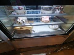 面包甜点陈列柜-DQ·蛋糕·冰淇淋(合生汇店)