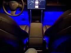 -TESLA 特斯拉(广州天环广场体验店)