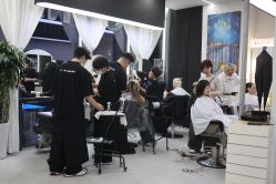 -U·NI SALON 造型