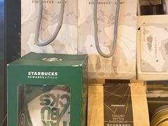 -星巴克(杭州西湖银泰1F店)
