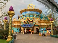 -七彩云南欢乐世界