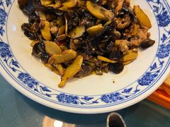 -罗大姐湘潭菜馆(洋湖春园店)