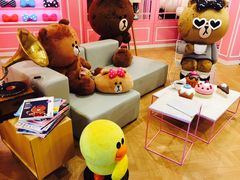 -LINE FRIENDS Garosu-gil Flagship Store