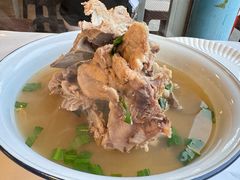 -席娜卡琳火车铁道夜市