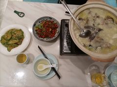 -丹江口渔村·湘味厨房(桃园店)