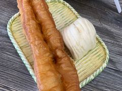 -车库美食餐厅
