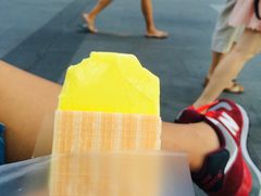 -詹爷爷乌节路街头冰淇淋