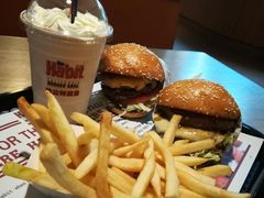 -The Habit Burger Grill 哈比特汉堡(复兴soho店)