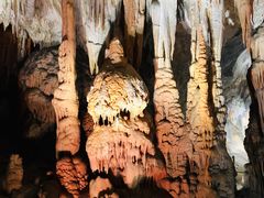 -波斯托伊纳溶洞