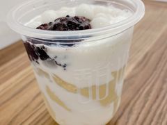 招牌白雪黑糯米冰粉-甜心闲生·手工冰粉