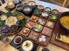 -银米·云南传统过桥米线(双廊黑金冠店)