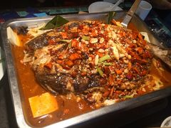 -鸣记脆皮烤鱼·海鲜烤鱼(三八广场店)