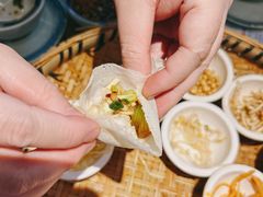 -包整·丝娃娃(一览甲秀楼风景店)