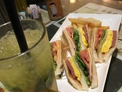 -翠华餐厅(德辅道中店)