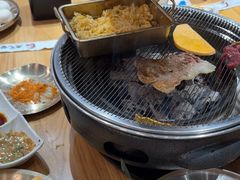 -青瓦餐厅·生鱼片·韩园烤肉(西塔店)