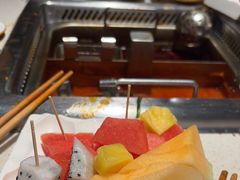 -海底捞火锅鲜切牛肉主题店(长寿路店)