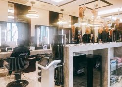 -AKOZO Beauty Salon