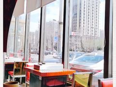 靠窗位-邢氏老太太烤串(北兴街店)