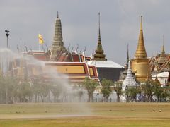 -皇家田广场(อนุสาวรีย์ทหารอาสา)