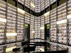 -上海虹桥中心爱琴海亚朵S酒店