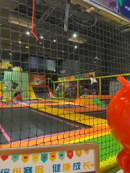 -蹦蹦跳跳(新奥购物中心店)