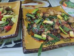 回锅肉-君华饭店·腊排铜火锅